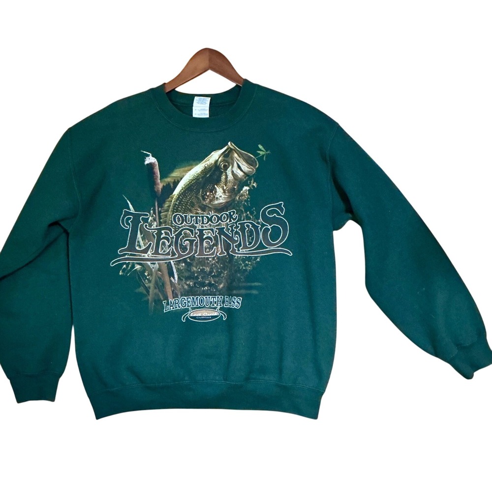 Outdoor Legends Largemouth Bass Fish Graphic Sweatshirt Green Mens‎ M